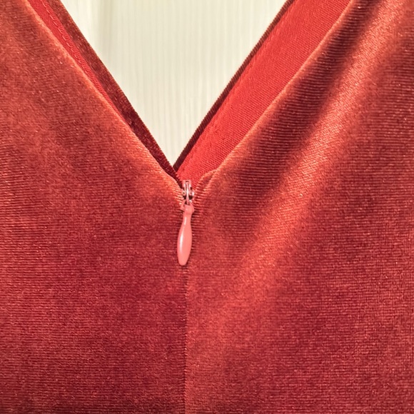 Ever Pretty Burgundy Elegant Velvet Gown - Picture 4 of 12